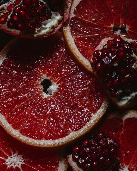Berry Bounty: Fresh Farm-Picked Bliss