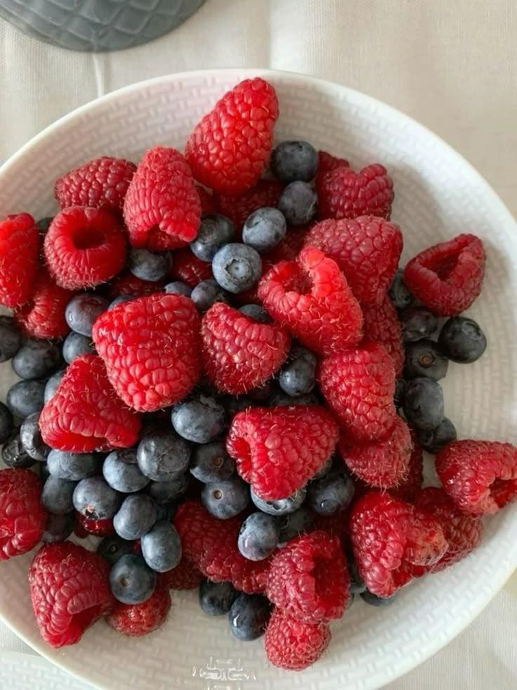 Wholesome Harvest: Vibrant Berry Medley